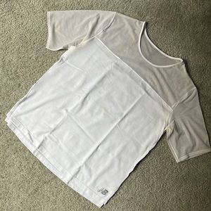 New balance womens medium tshirt